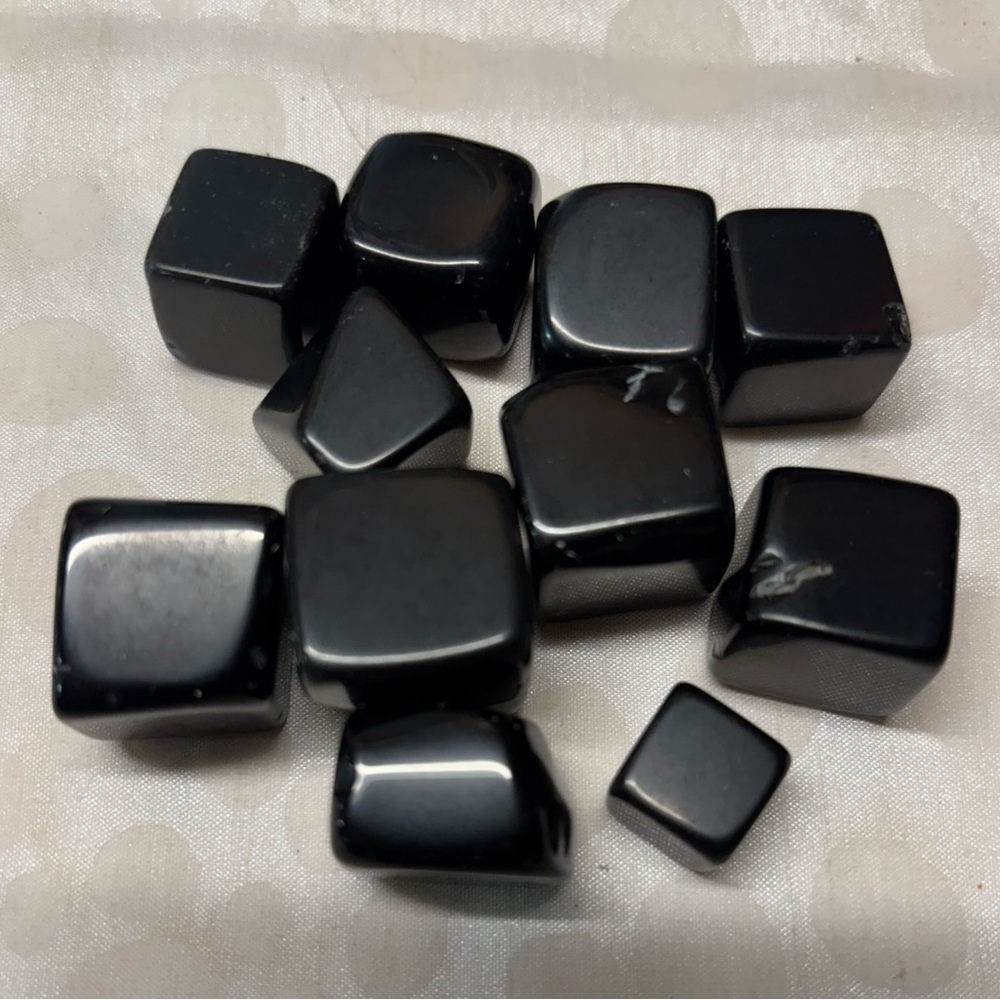 Black Onyx Cubes